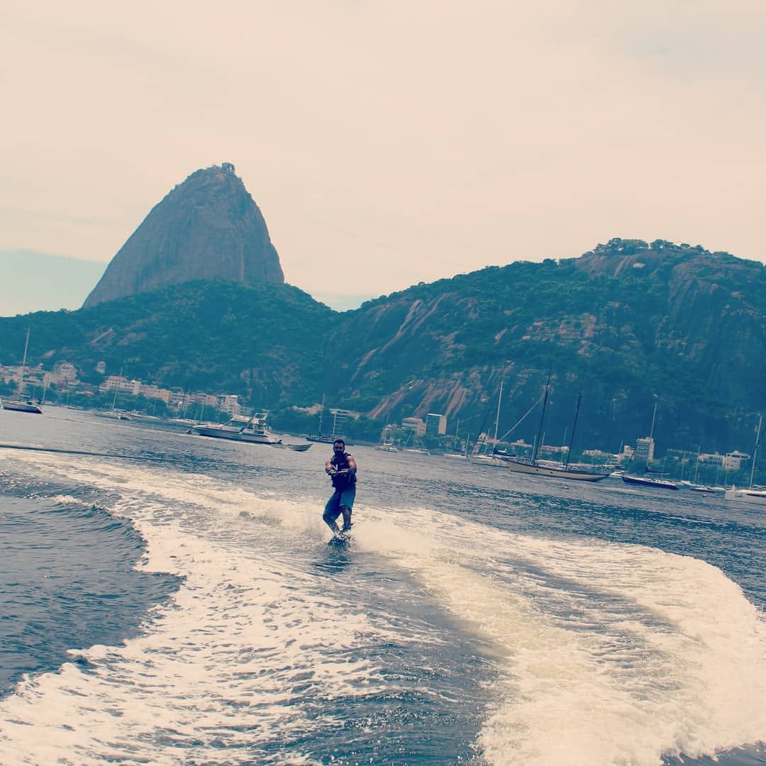 Wakeboard na Enseada da Urca